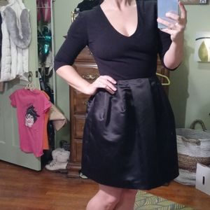 Women's Jucca black bubble pockets skirt semi sleeve v-neck Size 6 lbd dress